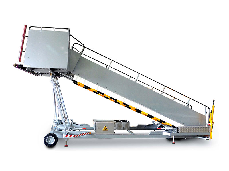 Passagiertreppe PTR-17TFC Bild: Passagiertreppe PTR-17TFC