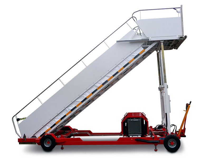 Passagiertreppe PTR-18A Bild: Passagiertreppe PTR-18A